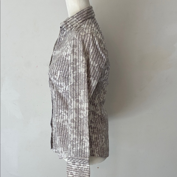 Express Elegant Gray Patterned Blouse - Picture 3 of 9